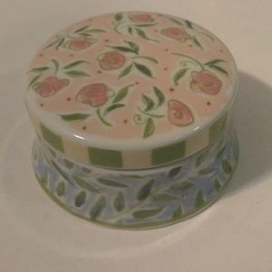 Jewelry box with beautiful flowers and colors